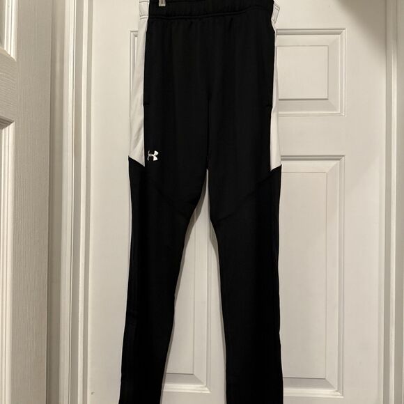 Under Armour Womens Jogger Medium Black fitted Sweat Pants Zip Ankle Polyester - Picture 1 of 7